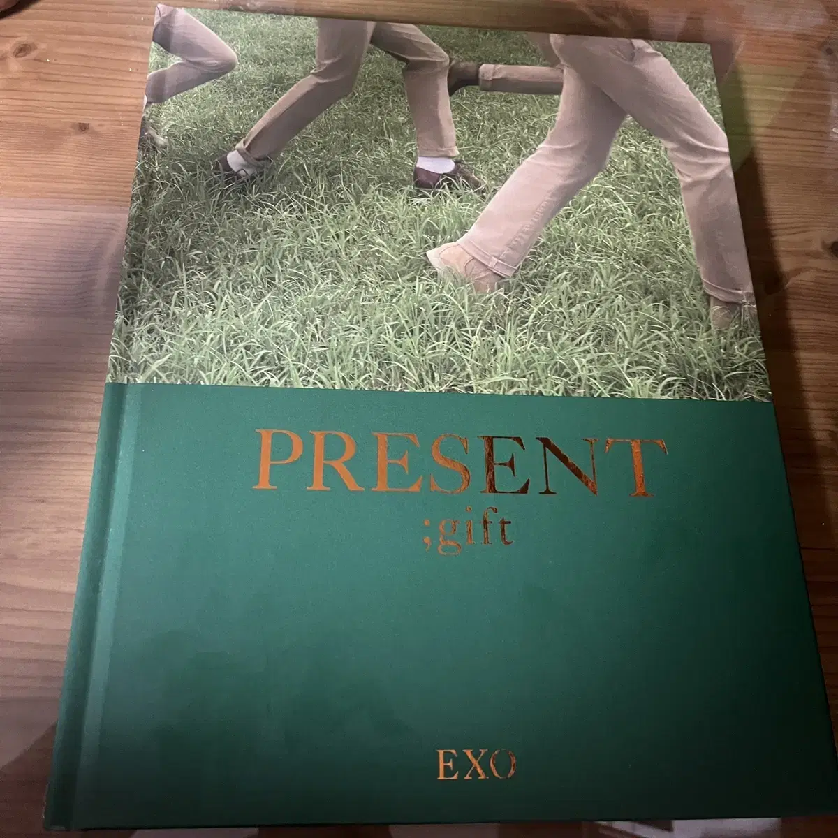 엑소 화보집 PRESENT